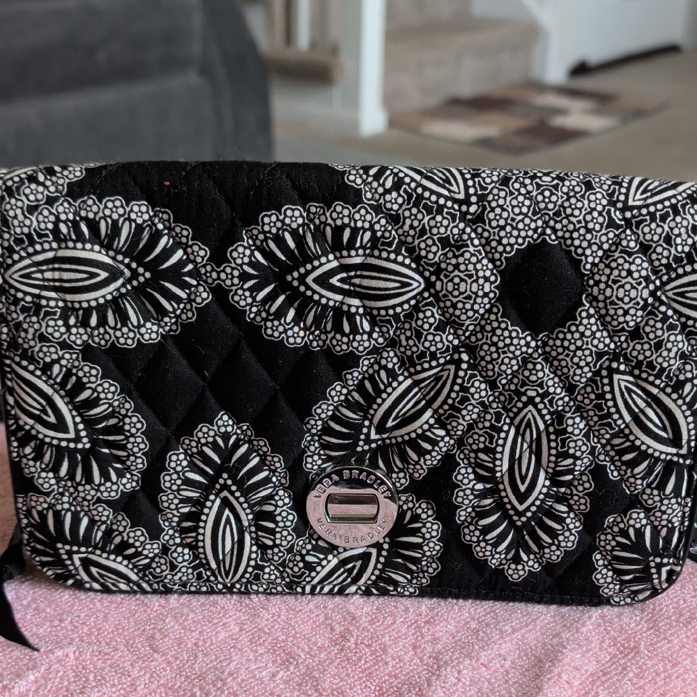 Vera Bradley Black & White Quilted Floral Turnlock Crossbody